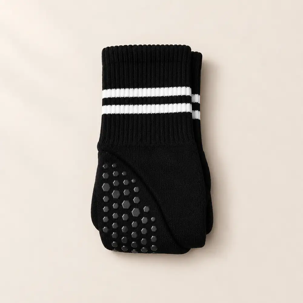1 pair of Pilates grip socks